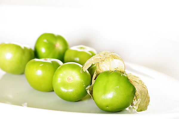 포토 JPG 해외이미지 음식 백그라운드 다이어트 토마토 과일 건강 요리 사람없음 초록색 껍질 흰색 신선 유기농 고립 숙성 스페인어 식용 해외202004 해외포토 웰빙 컬러 채소 파일형식 이미지허브