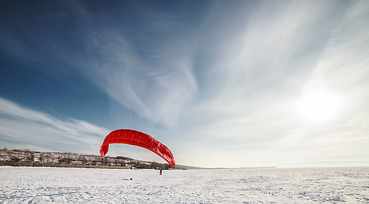 포토 JPG 해외이미지 남자 호수 스포츠 여행 포즈 겨울 모션 자연 하늘 바람 휴가 스키 산 사람 사람없음 파란색 햇빛 태양 우주 점프 냉동 얼음 힘 황혼 추위 자유 서핑 위험 연 속도 추적 해외202004 해외포토 자연요소 계절 컬러 컨셉 날씨 겨울스포츠 놀이용품 일몰 수상스포츠 생태계 파일형식 이미지허브