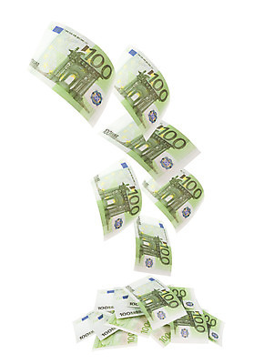 포토 JPG 해외이미지 모양 1 유럽 종이 백그라운드 컨셉 돈 비즈니스 성공 아이디어 사람없음 금융 숫자 쌓기 흐름 저축 유로 흰색 우승 그룹 재산 떨어짐 큼 오브젝트 사인 투자 만들기 흙더미 계산서 빚 계좌 고립 세금 잭팟 화상 많음 해외202004 해외포토 문자 나라 컬러 모션 경제 흙 최고 상처 크기 파일형식 더미 이미지허브