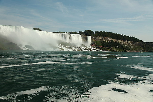 포토 JPG 해외이미지 아이콘 상징 캐나다 풍경 사람없음 물 강 여행객 폭포 흰색 큼 내추럴 힘찬 해외202004 해외포토 자연요소 컬러 컨셉 북아메리카 자연 사람 크기 파일형식 이미지허브