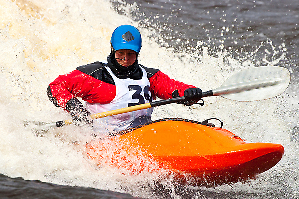 포토 JPG 해외이미지 라이프스타일 스포츠 파도 포즈 모션 자연 휴가 휴식 건강 한명 사람 야외 물 강 운동 힘 경쟁 젖음 에너지 추위 도전 안개 게임 개울 서핑 황무지 급류 보호 헬멧 위험 노 속도 흥분 카약 분무기 지역 추적 뱃놀이 해외202004 해외포토 자연요소 1 감정 바다 컨셉 배_교통 놀이 날씨 생활 전통놀이 수상스포츠 보호장비 생태계 선박 파일형식 이미지허브