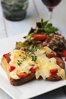 포토 JPG 해외이미지 음식 빵 백그라운드 토마토 유리 치즈 샌드위치 건강 마늘 요리 사람없음 목재 빨간색 물 와인 식사 저녁식사 샐러드 흰색 시골 신선 뜨거움 플랫 맛 그릴 아침식사 슬라이스 토스트 점심식사 모짜렐라치즈 해외202004 해외포토 자연요소 나무 컬러 컨셉 채소 재료 재질 주방용품 유제품 주류 파일형식 이미지허브