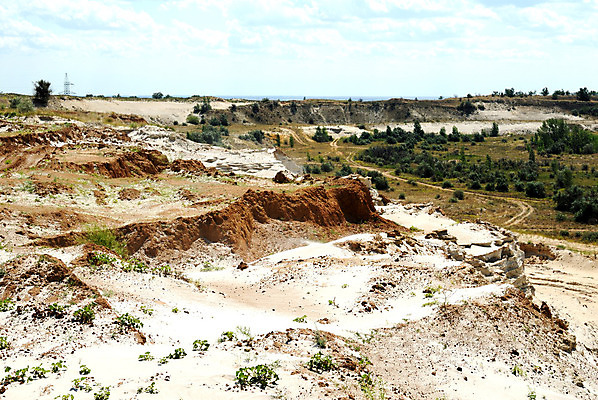 포토 JPG 해외이미지 나무 식물 구름 공원 도로 지구 모래 자연 하늘 날씨 산 풍경 경사 잔디 사람없음 야외 초록색 여름 파란색 모래사장 햇빛 갈색 환경 바위 흰색 시골 황무지 땅 언덕 산등성이 먼지 장면 지역 내추럴 땅바닥 선로 수평선 해외202004 해외포토 자연요소 계절 공공시설 길 바다 컬러 교통시설 바닥 태양 돌_바위 생태계 파일형식 이미지허브