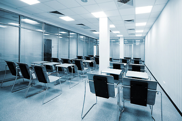 포토 JPG 해외이미지 교육 의자 창문 교실 학교 유리 탁자 실내 사람없음 가로 스터디 사무실 문 방 흰색 램프 기둥 가르침 그룹 큼 강의 책상 오브젝트 대학교 세미나 시각장애인 줄서기 해외202004 해외포토 건축 컬러 가구 비즈니스 모션 재질 조명 내부 학습 크기 장애인 파일형식 이미지허브