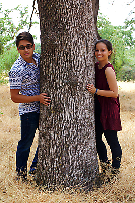 포토 JPG 해외이미지 나무 백인 커플 응시 공원 여자 남자 행복 감정 2 데이트 관계 자연 함께함 사랑 사람 소년 야외 두명 10대 만족 옛날 해외202004 해외포토 서양인 식물 시선 공공시설 어린이 컨셉 청소년 생태계 파일형식 이미지허브