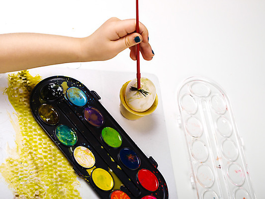 포토 JPG 해외이미지 손 디자인 계절 종이 어린이 분홍색 백그라운드 밭 오렌지 자연 휴가 부활절 미술 사람없음 장식 빨간색 초록색 파란색 컬러풀 연필 노란색 우주 계란 검은색 페인트 봄 유치원 흰색 축하 신선 잡기 붓 그리기 그룹 팔레트 손톱관리 오브젝트 줄서기 해외202004 해외포토 교육 기념일 컬러 컨셉 농업 과일 모션 문화예술 학용품 사람 신체부위 필기구 알 네일아트 생태계 파일형식 이미지허브