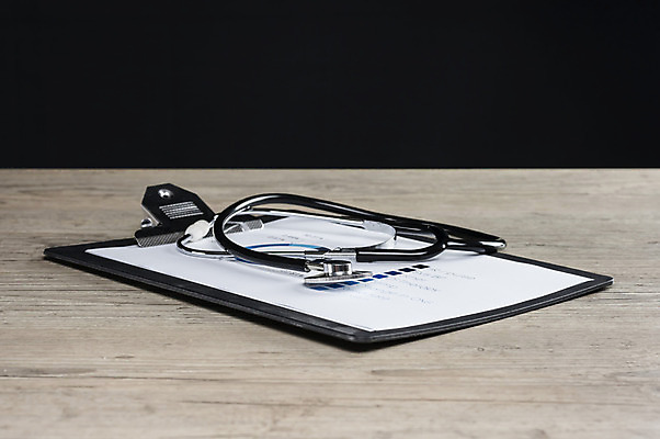 포토 JPG 해외이미지 종이 의료기기 사람없음 사무실 약 장비 질병 비밀 서식 문서 파일 인덱스 구조대 목록 해외202004 해외포토 컨셉 비즈니스 의학 구출 파일형식 이미지허브