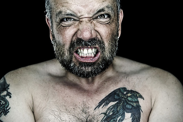 포토 JPG 해외이미지 백인 모델 라이프스타일 응시 남자 행복 여유 얼굴 백그라운드 신체 근육 수염 한명 사람 성인 갈색 머리 분노 흰색 표현 최고 자신감 닫기 중앙 시원함 스마트 피부 콧수염 긍정 내추럴 심각 혼자 스타일 해외202004 해외포토 서양인 1 시선 감정 컬러 컨셉 모션 생활 신체부위 파일형식 이미지허브