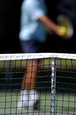 포토 JPG 해외이미지 라이프스타일 스포츠 포즈 백그라운드 공 서브 건강 사람없음 테니스 그물 법정 해외202004 해외포토 생활 구기 파일형식 이미지허브