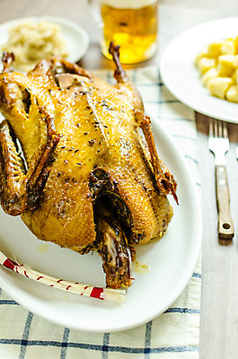 포토 JPG 해외이미지 접시 음식 크리스마스 채소 과일 재료 감자 오리 건강 육류 요리 사람없음 빨간색 노란색 식사 저녁식사 중국 튀김 흰색 축하 신선 그릴 사과 가슴 굽기 배고픔 양배추 슬라이스 체코 거위 추수감사절 경단 핸드메이드 해외202004 해외포토 식기 기념일 유럽 아시아 기독교 컬러 컨셉 식재료 조류 주방용품 신체부위 구이 파일형식 이미지허브