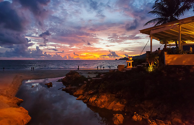 포토 JPG 해외이미지 실루엣 아시아 모래 스포츠 바다 여행 오렌지 태국 하늘 함께함 손바닥 그림자 사람 풍경 사람없음 야외 물 여름 식당 축구 일몰 게임 바 저녁 해외202004 해외포토 자연요소 손 계절 나라 컨셉 과일 놀이 촬영기법 구기 노을 상점 야간 파일형식 이미지허브