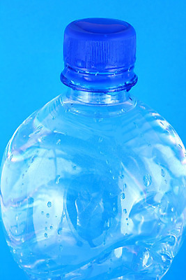 포토 JPG 해외이미지 음료 바다 지도 유리 탁자 이벤트 사람없음 물 파란색 세계 약 냉동 목욕 봄 거품 젖음 추위 흰색 신선 투명 액체 씻기 주식 시원함 갈증 분수 상쾌 그림 기회 분무기 냉각기 돌리기 잔물결 스플래쉬 해외202004 해외포토 자연요소 계절 감정 물결 컬러 가구 의학 모션 재질 금융 청결 파일형식 이미지허브