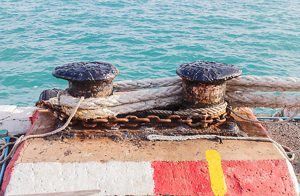 포토 JPG 해외이미지 선 밧줄 줄 바다 넥타이 항해 안전 사람없음 노란색 항구 힘 기둥 보트 코드 철 정박 함선 해군 고정 포트 옛날 잠금해제 힘찬 해외202004 해외포토 잡화 건축 컬러 컨셉 배_교통 교통시설 군대 파일형식 이미지허브