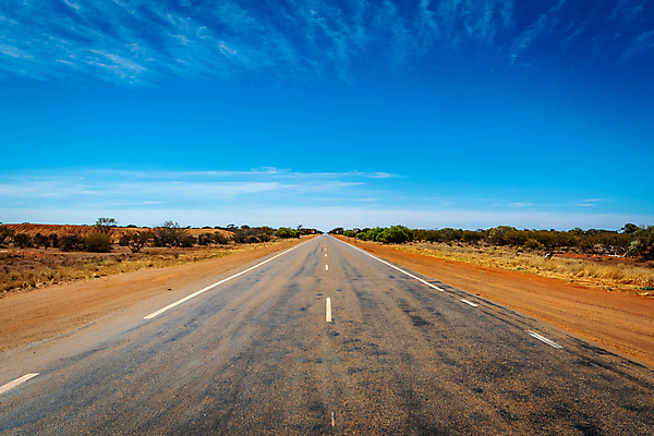 포토 JPG 해외이미지 도로 길 모래 여행 무늬 하늘 거리 주택 풍경 사람없음 파란색 노란색 자유 수확 흰색 뜨거움 고속도로 역 호주 아스팔트 땅 방향 속도 연료 길가 오지 직진 스타일 수평선 해외202004 해외포토 컬러 컨셉 농업 교통시설 건물 오세아니아 파일형식 이미지허브