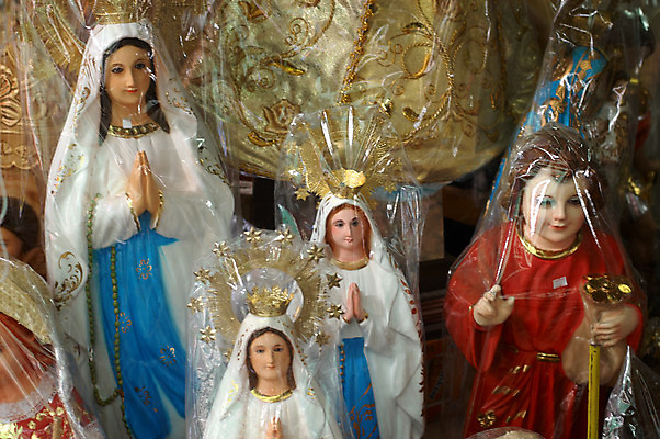 포토 JPG 해외이미지 아이콘 종교 사람없음 조각상 교회 믿음 예수 성자 신성 해외202004 해외포토 감정 종교건축 건물 조형물 신_종교 파일형식 이미지허브