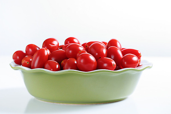 포토 JPG 해외이미지 모양 음식 백그라운드 농업 다이어트 토마토 채소 재료 포도 건강 사람없음 빨간색 흰색 신선 그룹 사발 작음 유기농 날것 고립 녹말 해외202004 해외포토 웰빙 산업 컬러 과일 사기그릇 크기 파일형식 이미지허브