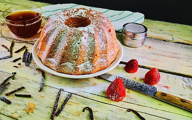 포토 JPG 해외이미지 전통 라이프스타일 접시 열매 음식 모래 백그라운드 크리스마스 유리 딸기 휴가 디저트 주택 기념 세포 요리 사람없음 목재 장식 컵 초록색 케이크 축제 어둠 빵집 흰색 시골 신선 뜨거움 칼날 칼 차 달콤 맛 설탕 굽기 반죽 구성 바닐라 해외202004 해외포토 나무 식물 식기 기념일 음료 컬러 컨셉 과일 재료 재질 건물 생활 상점 구이 파일형식 이미지허브