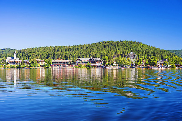 포토 JPG 해외이미지 1 문화 호수 여행 건축양식 자연 하늘 날씨 독일 파노라마 풍경 사람없음 야외 초록색 물 여름 파란색 마을 검은색 운전 시골 신선 보트 보호 숲 가득함 만족 포트 타운 해외202004 해외포토 자연요소 계절 건축 감정 유럽 컬러 컨셉 배_교통 모션 촬영기법 도시 생태계 파일형식 이미지허브