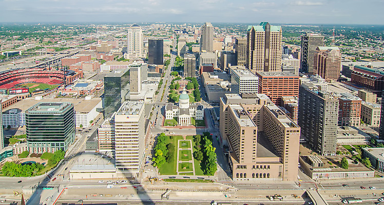 포토 JPG 해외이미지 창문 안테나 사람없음 건물 강 조각상 경기장 야구 깃발 관찰 도시 성자 큼 아치 법원 스카이라인 법정 조감도 해외202004 해외포토 건축물 종교 통신 스포츠시설 모션 조형물 구기 크기 파일형식 이미지허브