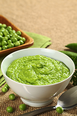 포토 JPG 해외이미지 음식 채소 요리 씨앗 사람없음 세로 초록색 사진촬영 신선 사발 수프 완두콩 해외202004 해외포토 식물 컬러 콩 촬영 사기그릇 파일형식 이미지허브