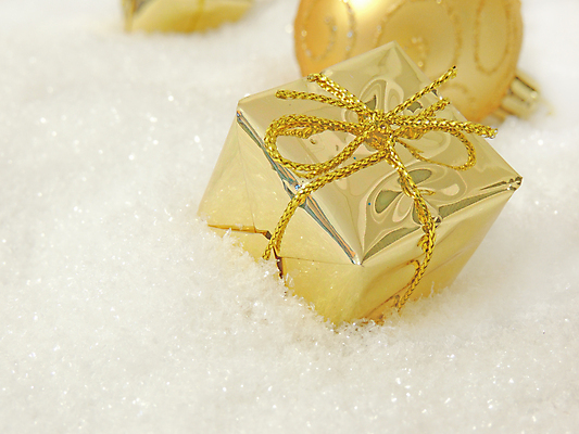 포토 JPG 해외이미지 디자인 계절 리본 백그라운드 크리스마스 겨울 공 유리 추상 휴가 전등 새로움 기념 선물 사람없음 장식 빛 상자 컬러풀 노란색 파티 축제 장식볼 흰색 축하 원형 화려 황금 소프트포커스 12월 연도 오브젝트 고립 블러 여의주 해외202004 해외포토 도형 기념일 컬러 컨셉 무늬 재질 조명 촬영기법 이벤트 날짜 파일형식 이미지허브