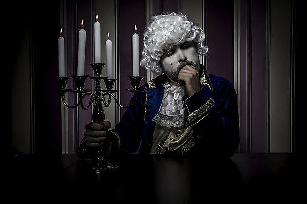 포토 JPG 해외이미지 백인 헤어스타일 여자 얼굴 컨셉 휴가 요정 한명 성인 유행 수확 골동품 흰색 화려 중세 역사 클래식 고급 우아함 달콤 왕 극장 깃털 복고 붓꽃 창백 마시멜로우 빅토리아 왕자 스타일 해외202004 해외포토 서양인 1 꽃 컬러 농업 디저트 사람 신체부위 맛 파일형식 이미지허브