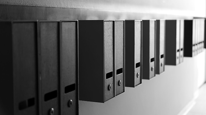 포토 JPG 해외이미지 선 벽 통신 열쇠 그림자 사람없음 세로 빛 세트 상자 우주 검은색 공백 회색 흰색 구멍 그룹 닫기 떨어짐 그늘 정사각형 깊이 블러 해외202004 해외포토 도형 컬러 컨셉 모션 파일형식 이미지허브