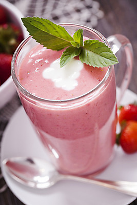 포토 JPG 해외이미지 열매 음식 백그라운드 잎 다이어트 과일 자연 유리 탁자 딸기 디저트 건강 사람없음 목재 컵 빨간색 초록색 쌓기 시골 신선 그룹 사발 달콤 맛 아침식사 정상 상쾌 유기농 날것 흙더미 많음 해외202004 해외포토 나무 식물 식기 웰빙 감정 컬러 가구 컨셉 재료 모션 재질 식사 흙 사기그릇 생태계 파일형식 더미 이미지허브