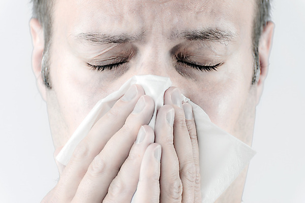 포토 JPG 해외이미지 백인 1 남자 종이 얼굴 백그라운드 스트레스 건강 피곤 한명 사람 머리 고통 추위 흰색 표현 열 조직 바이러스 질병 불기 코 두통 감염 전염 손수건 알레르기 고립 돌봄 우울증 인플루엔자 재채기 타격 해외202004 해외포토 서양인 감정 컬러 컨셉 의학 모션 신체부위 파일형식 이미지허브