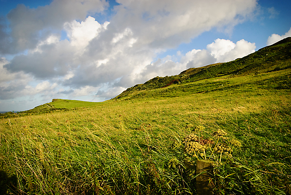 포토 JPG 해외이미지 여행 산 풍경 사람없음 초록색 여행객 북쪽 아일랜드 해외202004 해외포토 유럽 컬러 사람 방향 파일형식 이미지허브