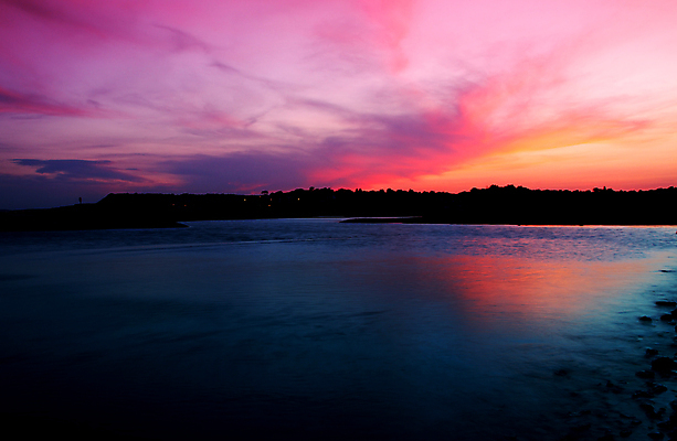 포토 JPG 해외이미지 구름 영어 모래 파도 바다 여행 자연 하늘 아침 날씨 영국 잉글랜드 풍경 사람없음 야외 물 빛 태양 반사 일출 황혼 일몰 새벽 절벽 조약돌 저녁 장면 수평선 쥬라기 해외202004 해외포토 주간 자연요소 문자 유럽 노을 돌_바위 야간 생태계 파일형식 이미지허브