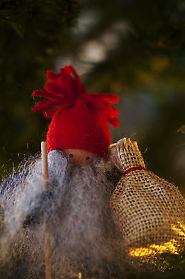 포토 JPG 해외이미지 1 크리스마스 가방 수염 함께함 선물 사람없음 산타클로스 막대기 공예 자루 옛날 펠트 클라우스 해외202004 해외포토 잡화 기념일 컨셉 취미 파일형식 천_직물 이미지허브