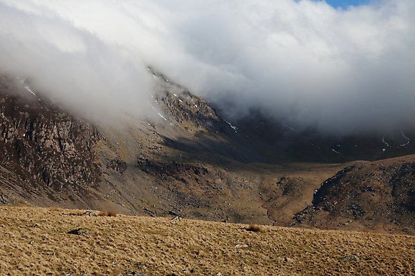 포토 JPG 해외이미지 구름 하늘 날씨 산 풍경 사람없음 야외 파란색 걷기 트래킹 암초 슬로프 해외202004 해외포토 자연요소 컬러 모션 레저 스키장 파일형식 이미지허브