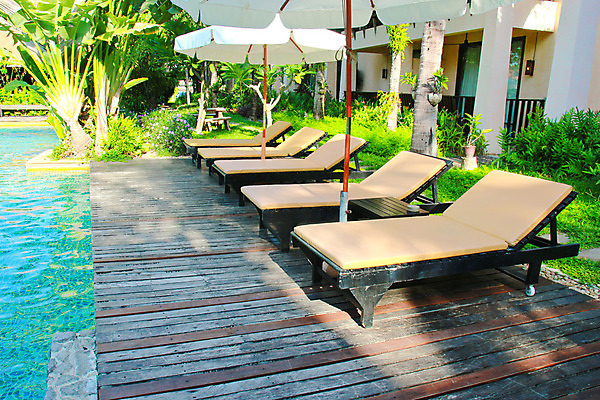 포토 JPG 해외이미지 나무 식물 디자인 외관 아시아 모래 바다 섬 여행 가구 백그라운드 패턴 의자 우산 건축양식 태국 자연 호텔 휴가 휴식 주택 미술 동양인 풍경 사람없음 야외 내부 목재 장식 초록색 물 여름 정원 침대 도시 잠 당구 휴양지 가림막 파라다이스 스타일 해외202004 해외포토 자연요소 계절 건축 나라 컬러 생활용품 컨셉 무늬 재료 숙소 문화예술 인종 건물 구기 장소 생태계 파일형식 이미지허브