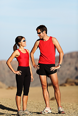 포토 JPG 해외이미지 백인 모델 라이프스타일 커플 여자 남자 행복 스포츠 신발 2 신체 자연 산 운동선수 건강 미소 사람 풍경 성인 야외 두명 빨간색 여름 달리기 조깅 운동 가득함 마라톤 길이 달리기선수 주자 해외202004 해외포토 서양인 계절 감정 컬러 관계 모션 표정 경기 생활 육상스포츠 생태계 육상선수 파일형식 이미지허브