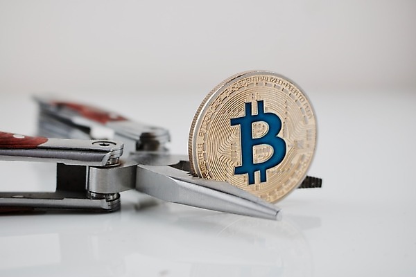 포토 JPG 해외이미지 돈 사람없음 금융 장난감 동전 저축 황금 은색 철강 해외202004 해외포토 컬러 경제 재산 파일형식 이미지허브