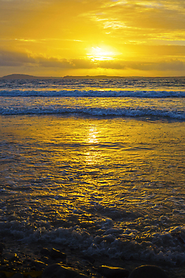 포토 JPG 해외이미지 구름 계절 모래 파도 바다 여행 오렌지 자연 하늘 휴가 풍경 사람없음 빨간색 물 여름 파란색 강 컬러풀 햇빛 태양 반사 노란색 평화 일출 일몰 새벽 바위 서핑 황금 소프트포커스 아일랜드 잔물결 파라다이스 수평선 해외202004 해외포토 자연요소 유럽 물결 컬러 컨셉 과일 촬영기법 노을 돌_바위 수상스포츠 생태계 파일형식 이미지허브