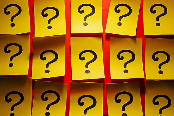 포토 JPG 해외이미지 교육 종이 백그라운드 컨셉 표시 아이디어 사람없음 옆모습 그래픽 쪽지 물음표 흰색 신용카드 퀴즈 질문 심볼 사인 검색 문제 해결 의문 의심 대답 조언 지원 헬프 혼란 카피스페이스 브레인스토밍 해외202004 해외포토 기호 감정 뷰포인트 컬러 금융 공백 도움 파일형식 이미지허브