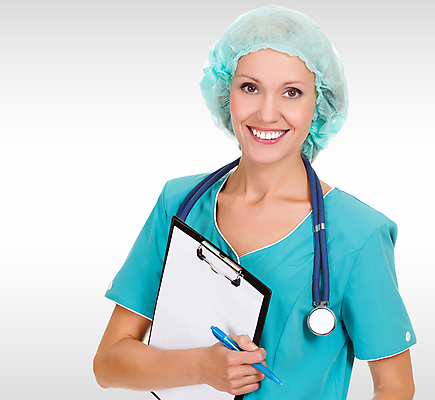 포토 JPG 해외이미지 직업 여자 행복 백그라운드 유니폼 청진기 노동자 건강 병원 한명 사람 성인 치료 초록색 사무실 약 펜 회색 간호사 의사 코트 흰색 업무 자신감 외과 돌봄 서류판 카피스페이스 해외202004 해외포토 1 옷 감정 컬러 비즈니스 의학 의료기기 모션 필기구 사무용품 공백 외투 의료진 작업 파일형식 이미지허브