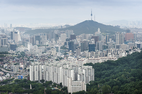 포토 JPG 주간 아파트 서울 한국 풍경 빌딩 사람없음 야외 건물 안개 도시 흐림 항공촬영 국내포토 자연요소 건축물 아시아 뷰포인트 날씨 주택 파일형식
