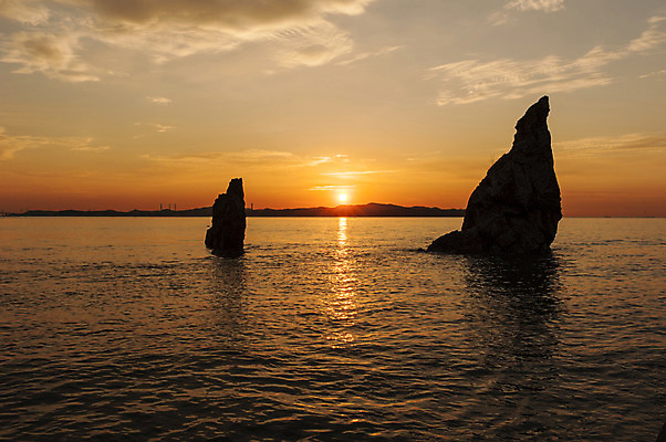 포토 JPG 주간 바다 하늘 한국 풍경 사람없음 야외 태양 일출 일몰 바위 구봉도 국내포토 자연요소 아시아 섬 노을 돌_바위 안산 파일형식