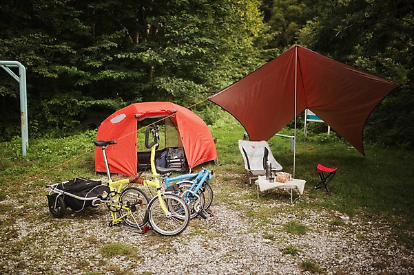 포토 JPG 주간 텐트 캠핑도구 사람없음 야외 캠핑 강원도 트레일러 미니벨로 접기 접이식 함백산 브롬핑 국내포토 자연요소 모션 레저 산 한국 자전거 도구 정선 파일형식