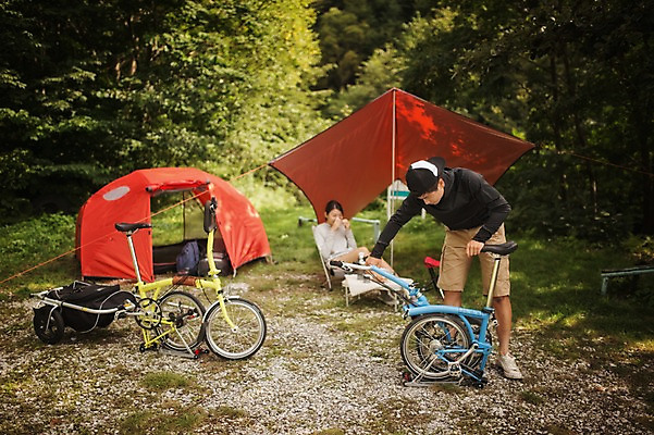 포토 JPG 주간 전신 여자 남자 티타임 휴식 허리숙이기 텐트 서기 앉기 20대 성인 야외 두명 앞모습 펼침 캠핑 한국인 준비 강원도 트레일러 미니벨로 접이식 성인만 함백산 브롬핑 국내포토 자연요소 뷰포인트 컨셉 모션 레저 산 한국 숙이기 캠핑도구 사람 동양인 청년 자전거 정선 파일형식