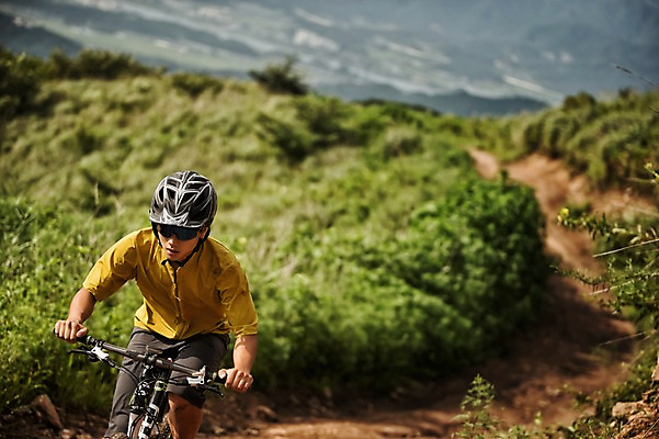 포토 JPG 주간 남자 한명 상반신 20대 야외 앞모습 한국인 승차 사이클링 라이딩 비포장도로 산악자전거 양평 유명산 남자만 성인남자만 청년남자만 성인남자한명만 국내포토 자연요소 1 도로 뷰포인트 모션 산 사람 동양인 청년 자전거 육상스포츠 경기도 남자한명만 청년만 성인만 파일형식