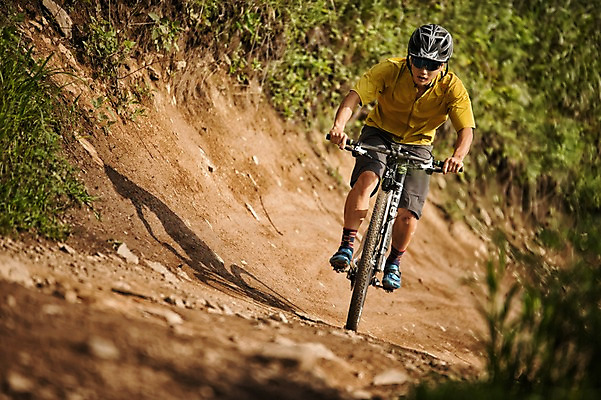 포토 JPG 주간 전신 남자 한명 20대 야외 앞모습 한국인 승차 사이클링 라이딩 비포장도로 산악자전거 양평 유명산 남자만 성인남자만 청년남자만 성인남자한명만 국내포토 자연요소 1 도로 뷰포인트 모션 산 사람 동양인 청년 자전거 육상스포츠 경기도 남자한명만 청년만 성인만 파일형식