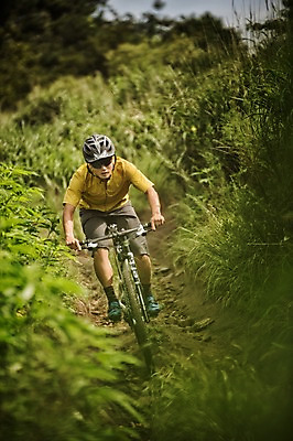 포토 JPG 주간 전신 남자 한명 20대 야외 앞모습 한국인 승차 사이클링 라이딩 비포장도로 산악자전거 양평 유명산 남자만 성인남자만 청년남자만 성인남자한명만 국내포토 자연요소 1 도로 뷰포인트 모션 산 사람 동양인 청년 자전거 육상스포츠 경기도 남자한명만 청년만 성인만 파일형식