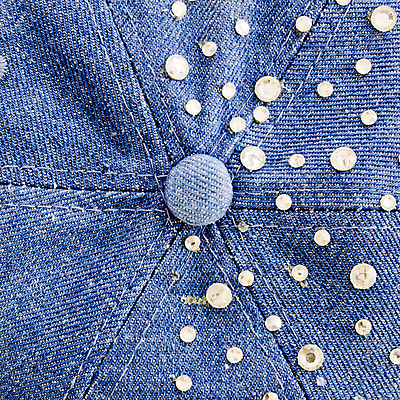 포토 JPG 해외이미지 옷 백그라운드 패턴 바지 프레임 사람없음 파란색 유행 꼬리표 금속 공백 청바지 직물 도시 면 구멍 거친 주머니 엉덩이 가죽 남색 질감 땀 캔버스 자수 찢어짐 스트랩 해외202004 해외포토 컬러 무늬 모션 재질 하의 신체부위 라벨 파일형식 이미지허브