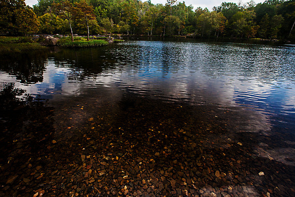 포토 JPG 해외이미지 구름 호수 자연 하늘 숙이기 풍경 사람없음 물 반사 시골 활 내추럴 깨짐 해외202004 해외포토 자연요소 포즈 컨셉 생태계 파일형식 이미지허브