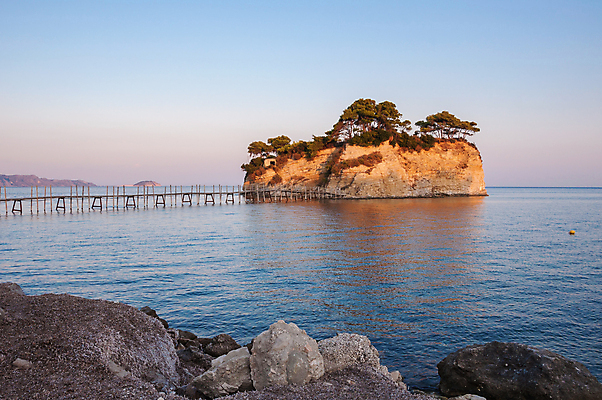 포토 JPG 해외이미지 밧줄 바다 여행 결혼 자연 하늘 휴가 풍경 사람없음 야외 물 여름 파란색 햇빛 태양 노란색 여행객 일몰 달 시골 만 지중해 그리스 장면 그리스인 파라다이스 해외202004 해외포토 자연요소 서양인 계절 유럽 줄 컬러 사람 이벤트 노을 생태계 파일형식 이미지허브