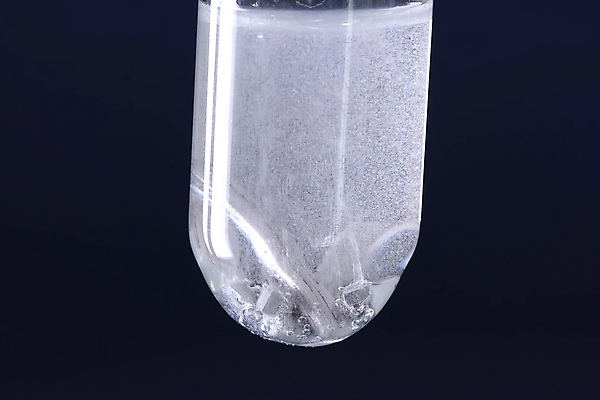 포토 JPG 해외이미지 손 산업 과학 장갑 교실 유리 실험 사람없음 물 라벨 목욕 장비 뚜껑 기구 액체 기술자 실험실 생명공학 과학자 플라스크 분석 시험관 생물학 비커 탱크 미생물 창살 튜브 발견 끓이기 반응 보유 보일러 신맛 신발장 실린더 화학물질 해외202004 해외포토 자연요소 직업 잡화 교육 컨셉 의학 학교 모션 재질 생물 프레임 실험기구 신체부위 청결 화학 맛 학자 파일형식 이미지허브